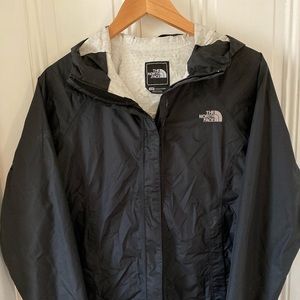 The North Face women’s Venture 2 rainjacket